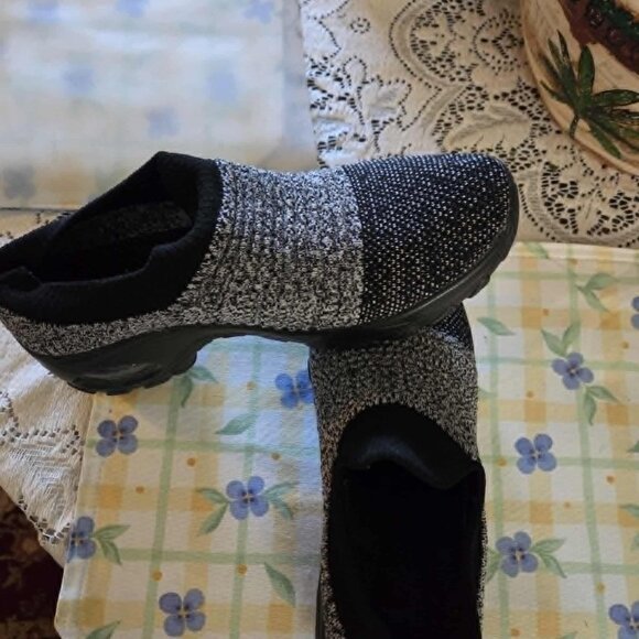 STQ AWAKE Womens Walking shoes Size 8.5 Gray Black Brand 1839 - Picture 14 of 14